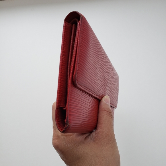 Authentic Louis Vuitton Red Epi Leather Wallet - Picture 7 of 15